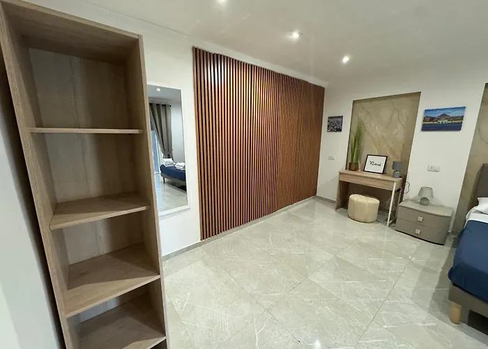 Parthenope House Apartament *
